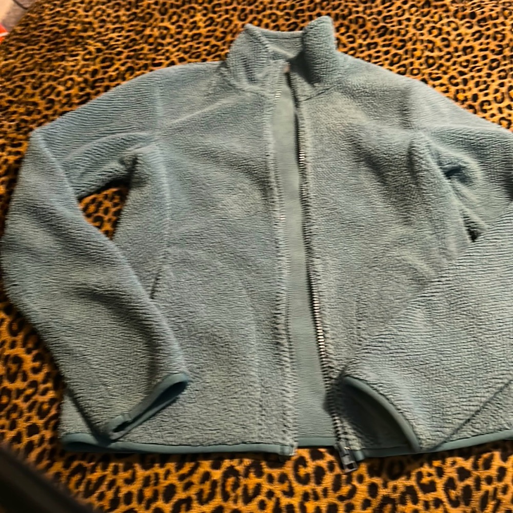 UNI QLO FLEESE ZIP UP JACKET